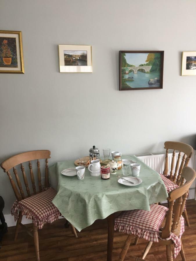 Carey'S Bar & Farmhouse Kilkenny Border Oldleighlin Buitenkant foto